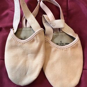 Capezio Half Shoes Small
